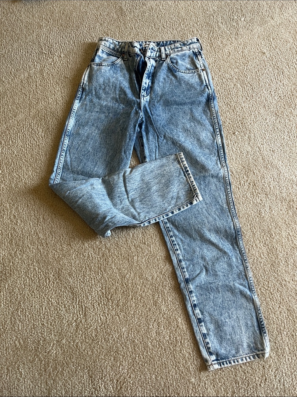 Wrangler Women's Light Blue Straight Leg Jeans - Picture 1 of 3